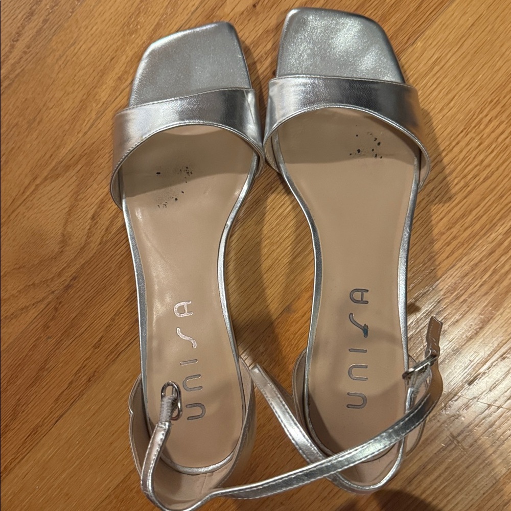 Unisa Metallic Silver Sandals